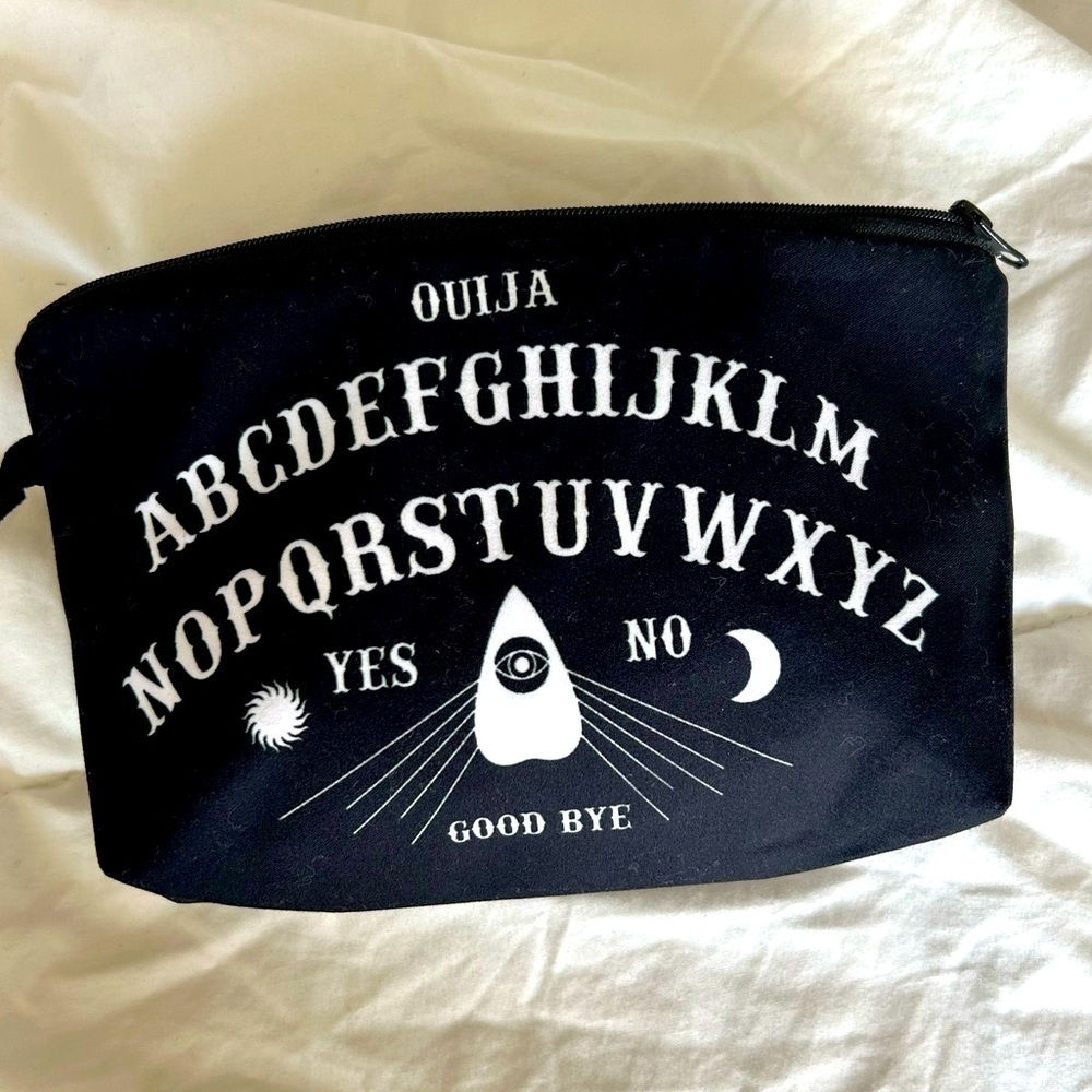 Makeup bag/ small use bag